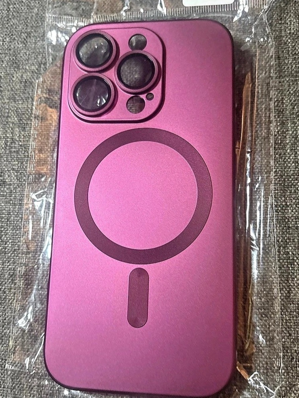 iPhone 16 Pro Pink MagSafe Phone Case